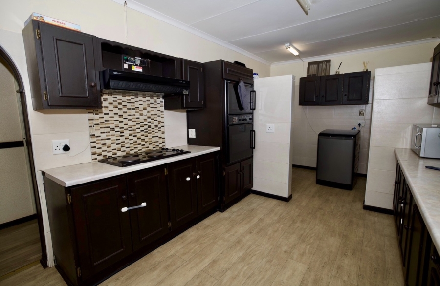 4 Bedroom Property for Sale in Wilkoppies North West